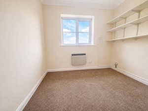 Bedroom- click for photo gallery